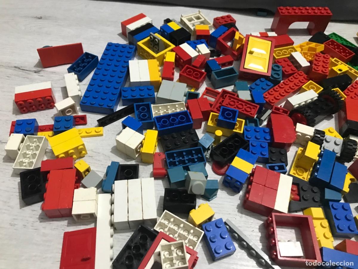 Juegos construcci&oacute;n - LEGO: Antiguo cubo Lego basic con piezas - Foto 15