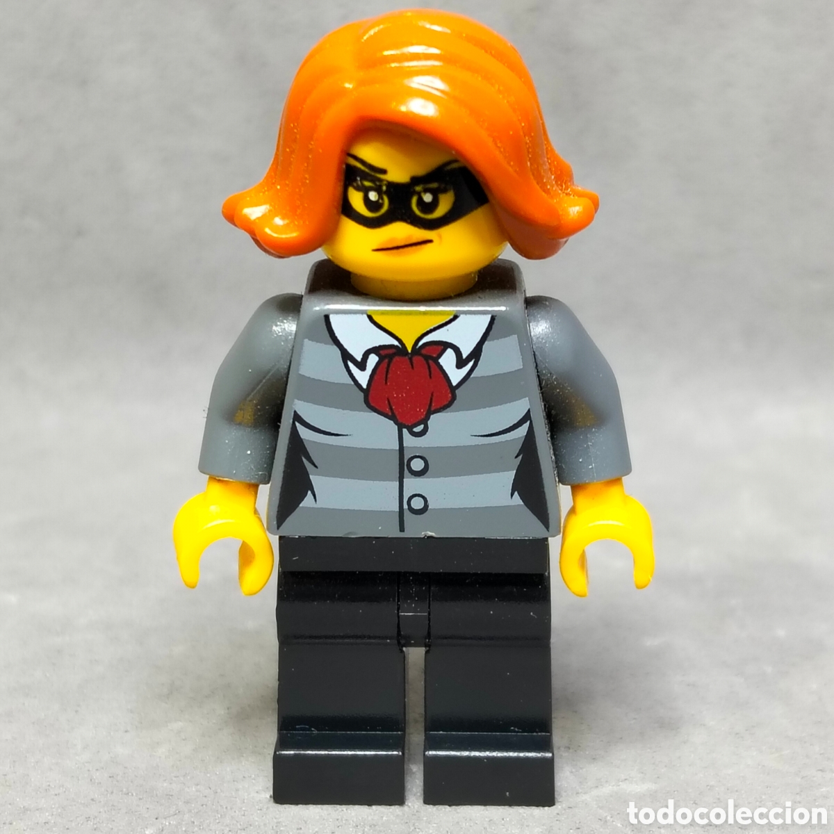 Jogos constru&ccedil;&atilde;o - LEGO: Ladrona. Minifigura original LEGO del universo City, referencia de set 60139