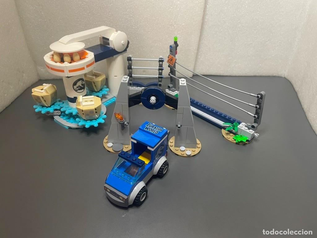 Juegos construcci&oacute;n - Lego: LEGO - Jurassic World: Legend of Isla Nublar - Caos del Triceratops del set &nbsp;75937