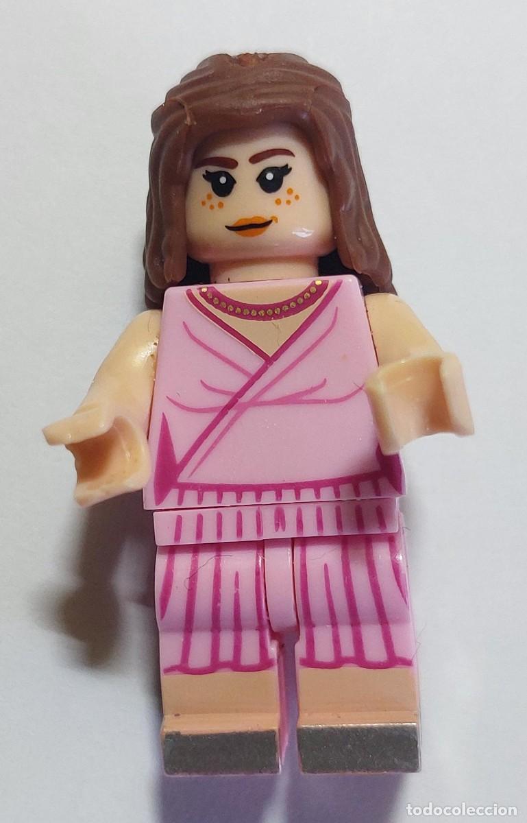 Juegos construcci&oacute;n - Lego: No original, copia LEGO - Hermione Granger, vestido rosa fucsia, Torre de Astronom&iacute;a de Hogwarts