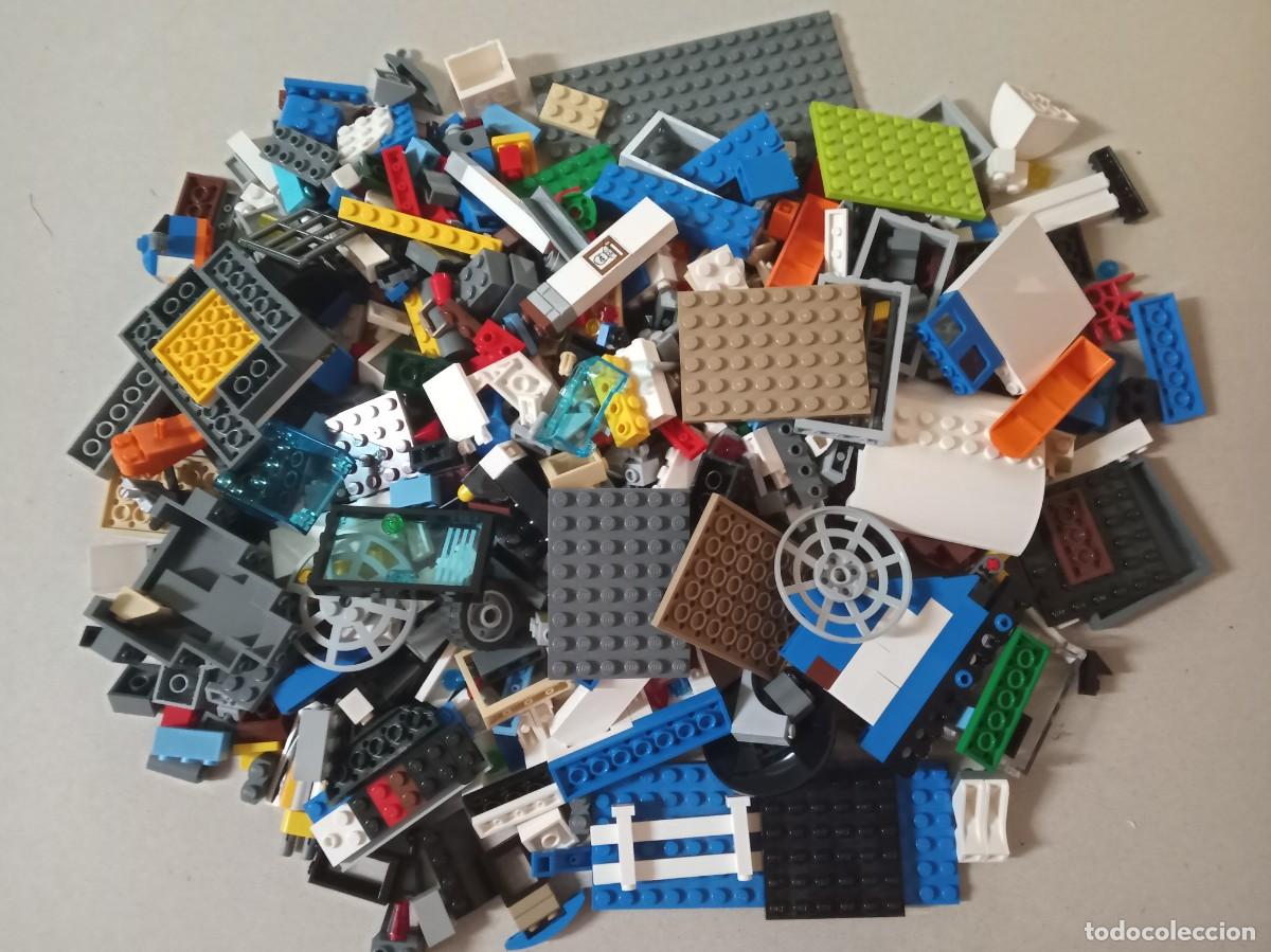 Juegos construcci&oacute;n - LEGO: DESPIECE DE LEGO CON CUBO ROJO