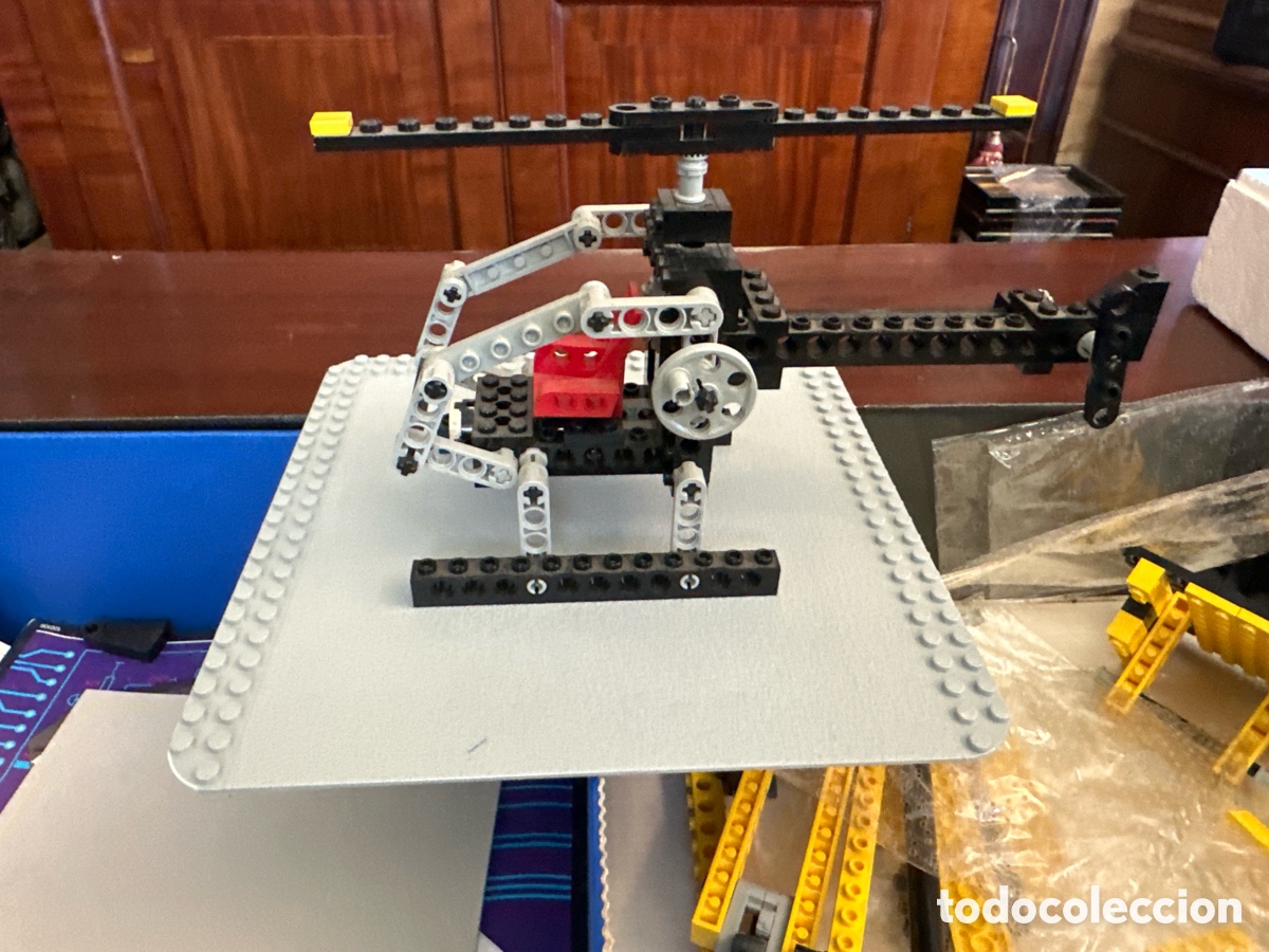 Juegos construcci&oacute;n - LEGO: LEGO TECHNIC 8094 : Control Centre - Foto 14