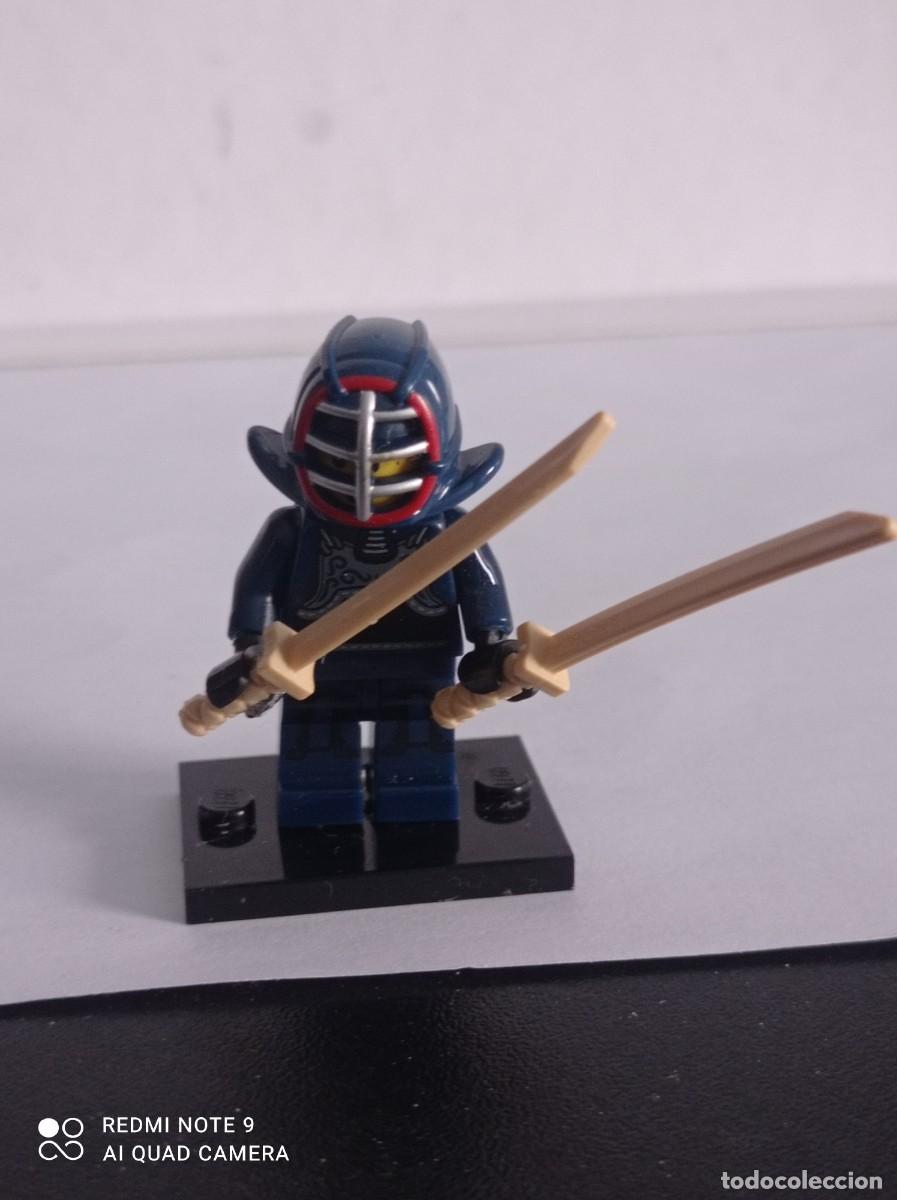 Juegos construcci&oacute;n - LEGO: Figura LEGO de Luchador de Kendo de la serie 15