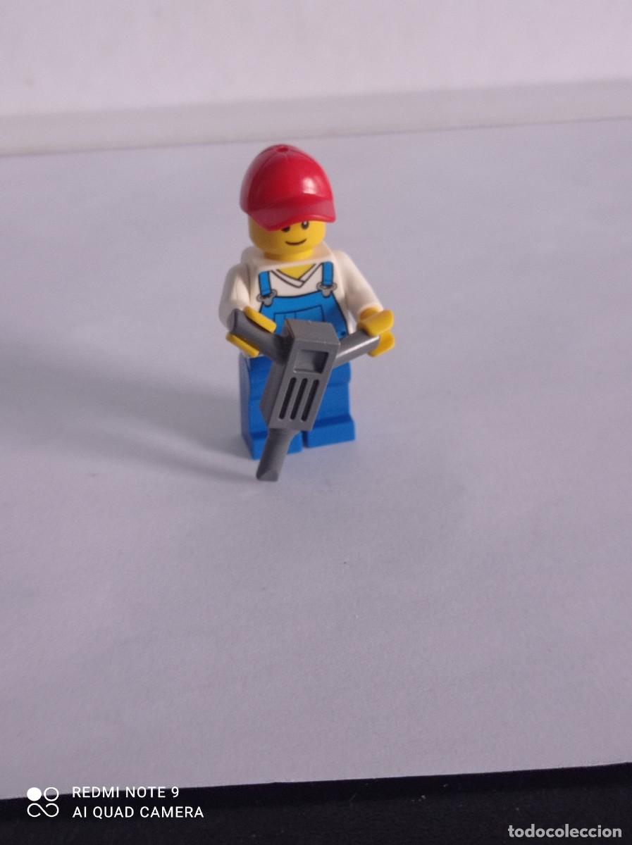 Juegos construcci&oacute;n - LEGO: Figura de operario de la construcci&oacute;n de LEGO