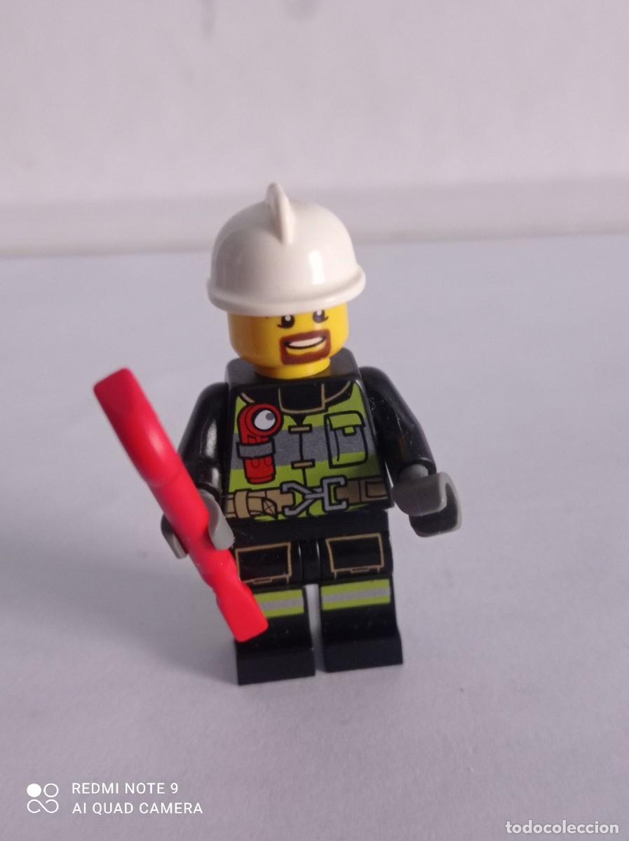 Juegos construcci&oacute;n - LEGO: Figura de bombero de LEGO city