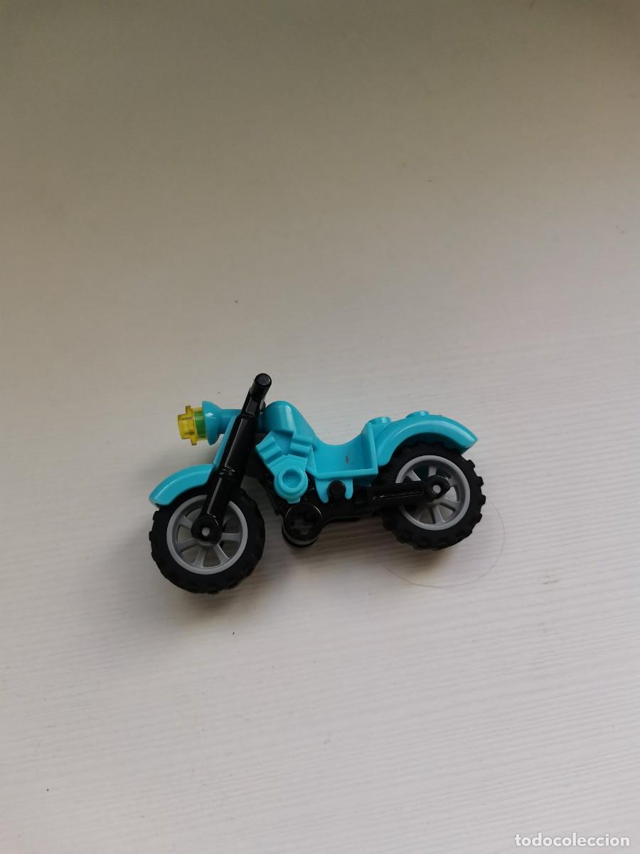 Juegos construcci&oacute;n - LEGO: LEGO CITY MOTO AZUL Y NEGRO