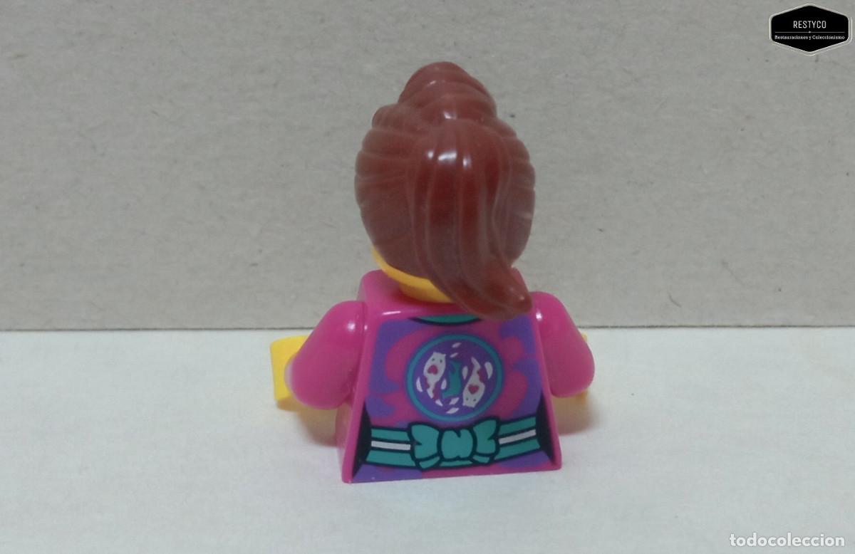 Juegos construcci&oacute;n - LEGO: Lego - Torso Mujer Pelo Coleta - Foto 2