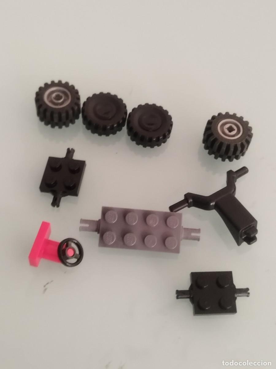 Juegos construcci&oacute;n - LEGO: LEGO City: Especialmente en veh&iacute;culos peque&ntilde;os como coches de polic&iacute;a, kart. Volante, ruedas.
