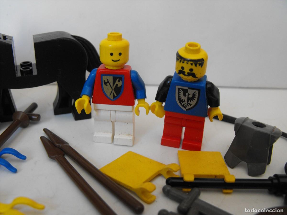 Juegos construcci&oacute;n - LEGO: LEGO. Lote de figuras y complementos medievales. - Foto 3