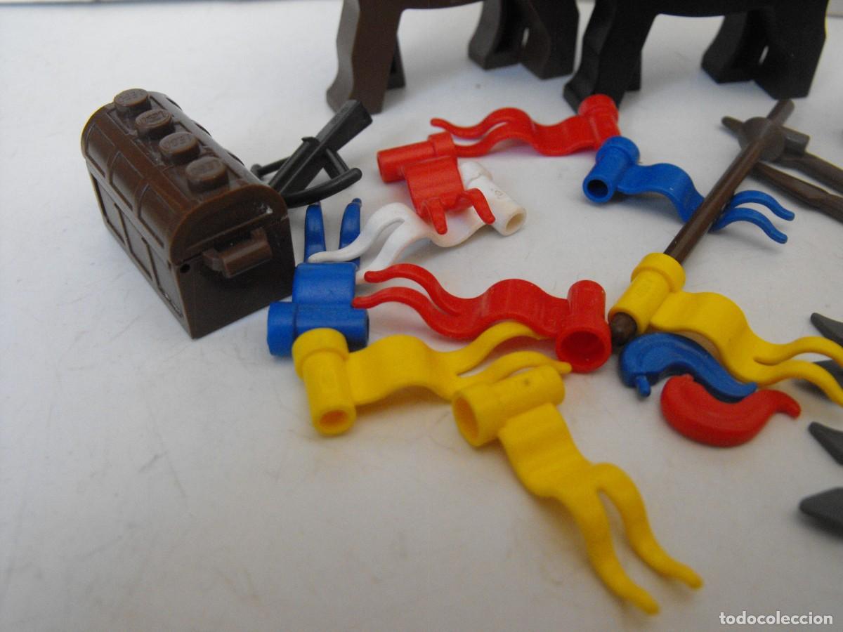 Juegos construcci&oacute;n - LEGO: LEGO. Lote de figuras y complementos medievales. - Foto 4