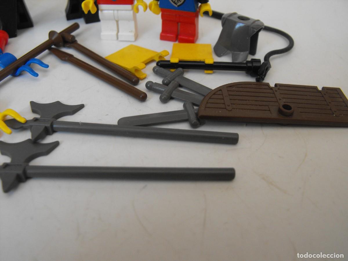 Juegos construcci&oacute;n - LEGO: LEGO. Lote de figuras y complementos medievales. - Foto 5