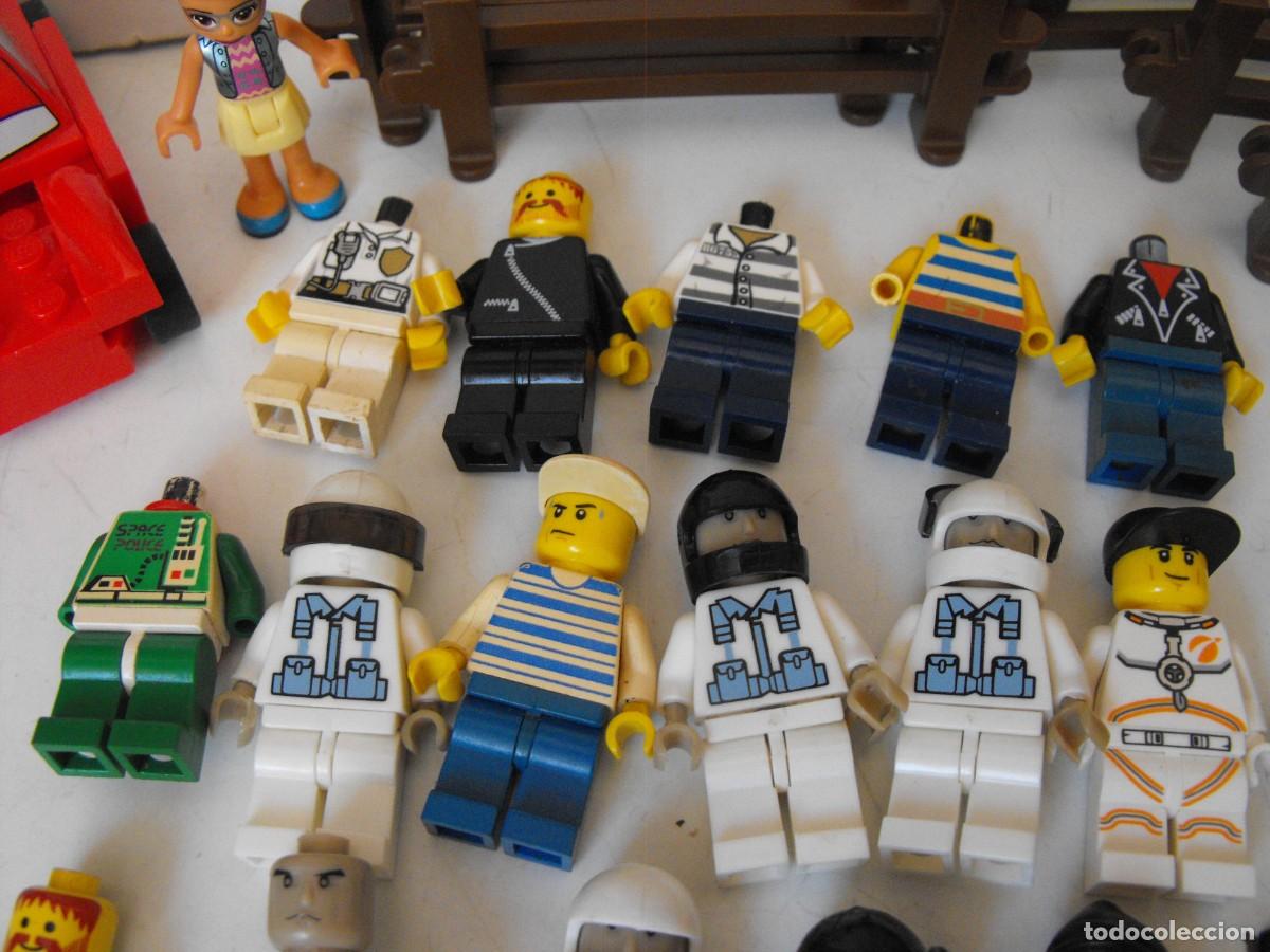 Juegos construcci&oacute;n - LEGO: LEGO. Lote de figuras y complementos diversos. - Foto 3