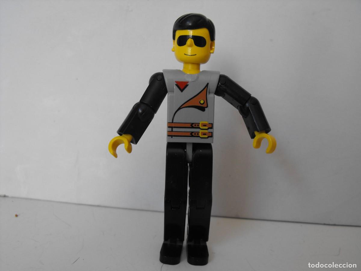 Juegos construcci&oacute;n - LEGO: LEGO. Figura articulada grande.