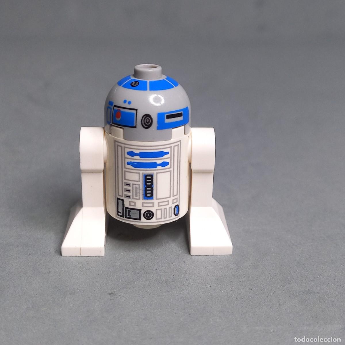 Juegos construcci&oacute;n - LEGO: Robot R2-D2 droide astromec&aacute;nico amigo de C-3PO. Minifigura original LEGO del universo Star Wars