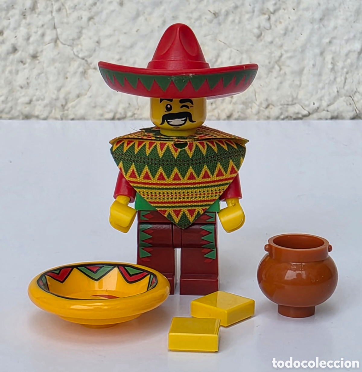 Giochi costruzione - LEGO: Minifigura Taco Tuesday Guy Mexicano con Enseres - Mini LEGO Movie - Juguete M&eacute;xico
