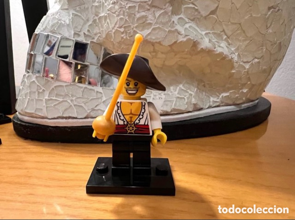 Juegos construcci&oacute;n - LEGO: Lego Minifigura Espadach&iacute;n