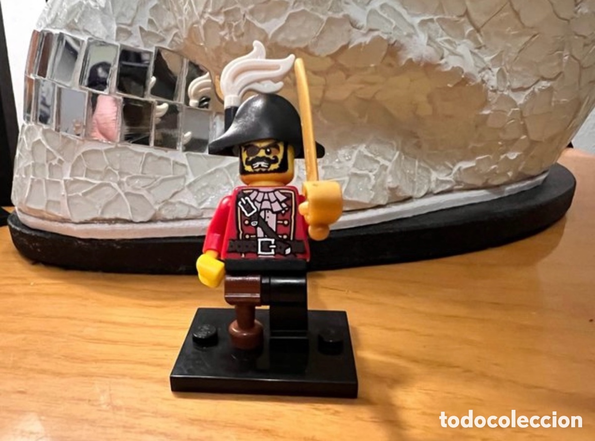 Spielzeug zum Bauen - LEGO: Lego Minifigura pirata