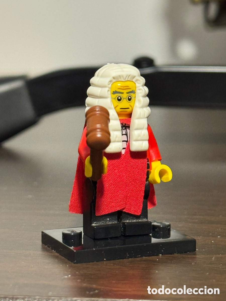 Juegos construcci&oacute;n - LEGO: LEGO 71000 Juez Judge Serie 9 Minifigura 2013