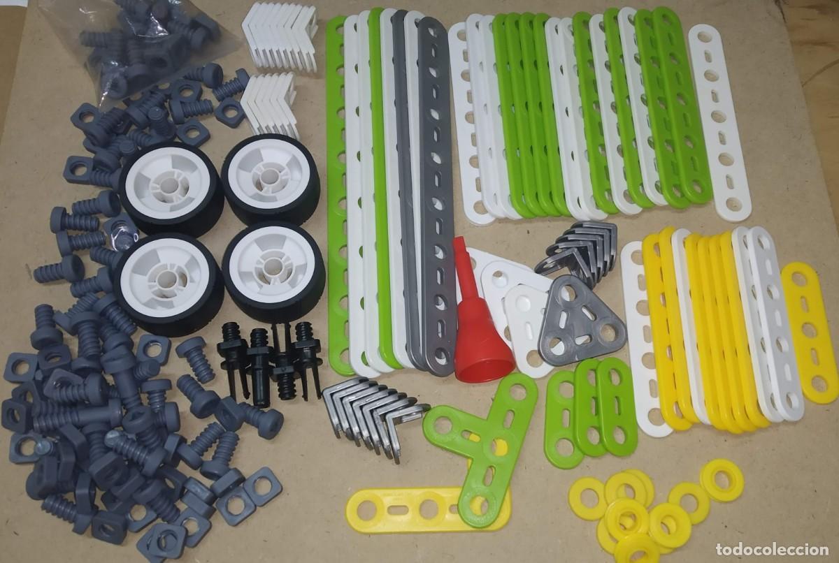 Juegos construcci&oacute;n - Meccano: Meccano Junior, plastico. Lote piezas - Foto 1