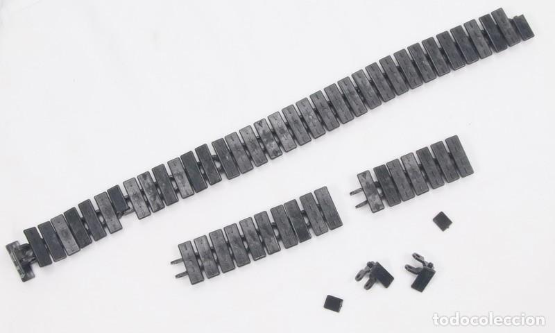 Juegos construcción - Meccano: Meccano Army Multikit. Poch. Cadenas tanque - camión todo terreno. 50 eslabones
