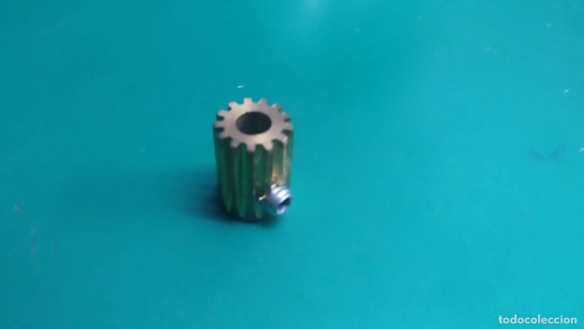 Juegos construcci&oacute;n - Meccano: Meccano. Pi&ntilde;on 13 dientes