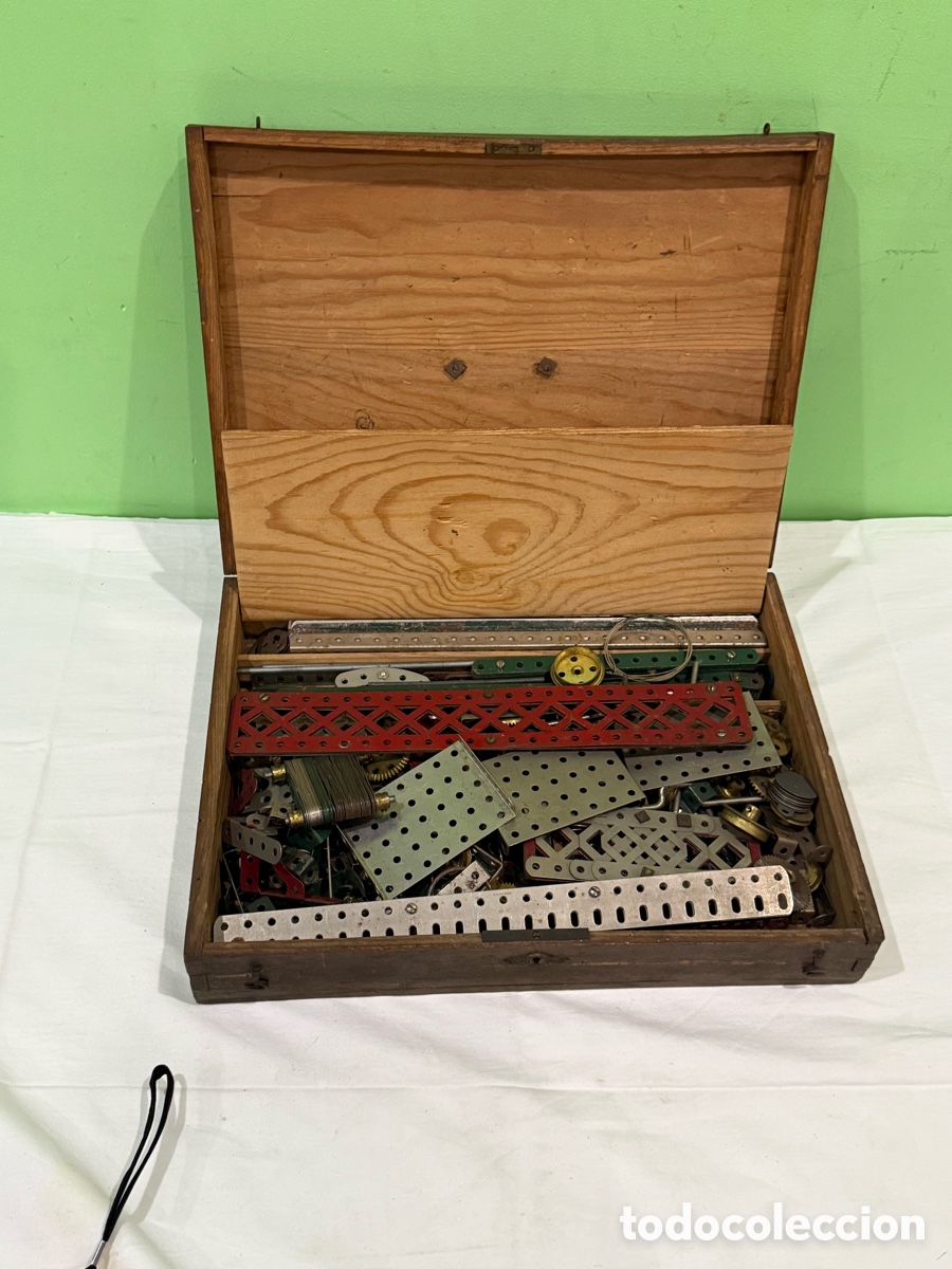 Juegos construcci&oacute;n - Meccano: Antiguo Meccano A&ntilde;os 20 30 en Caja de Madera Original Lote Piezas Met&aacute;licas Vintage