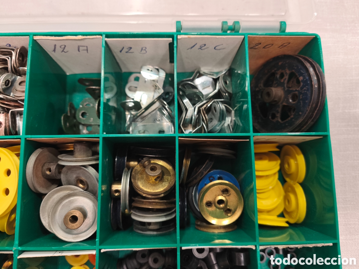 Juegos construcci&oacute;n - Meccano: Malet&iacute;n con mont&oacute;n de piezas de MECCANO - Foto 3
