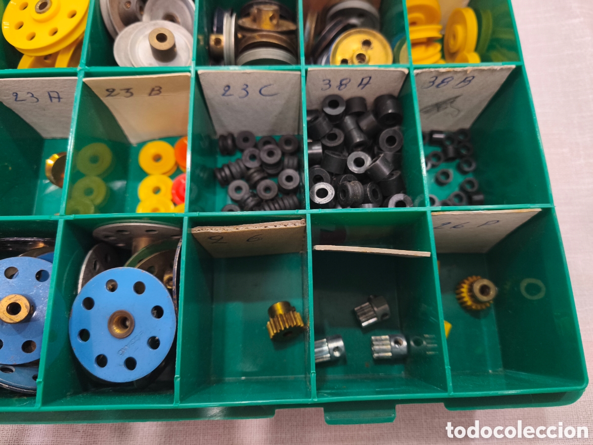 Juegos construcci&oacute;n - Meccano: Malet&iacute;n con mont&oacute;n de piezas de MECCANO - Foto 5