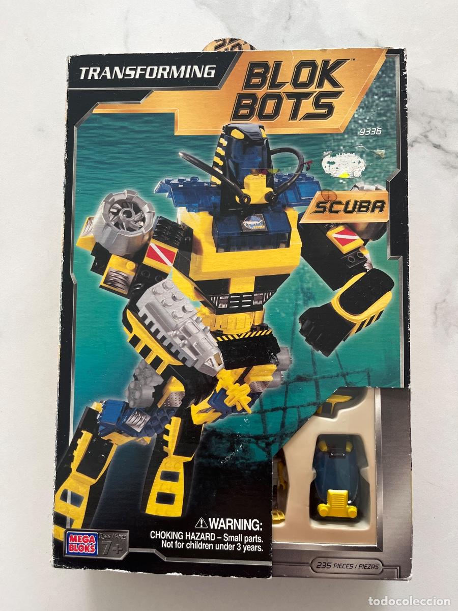 Juegos construcci&oacute;n - Meccano: Antigua caja con robot Mega Bloks con 235 piezas.