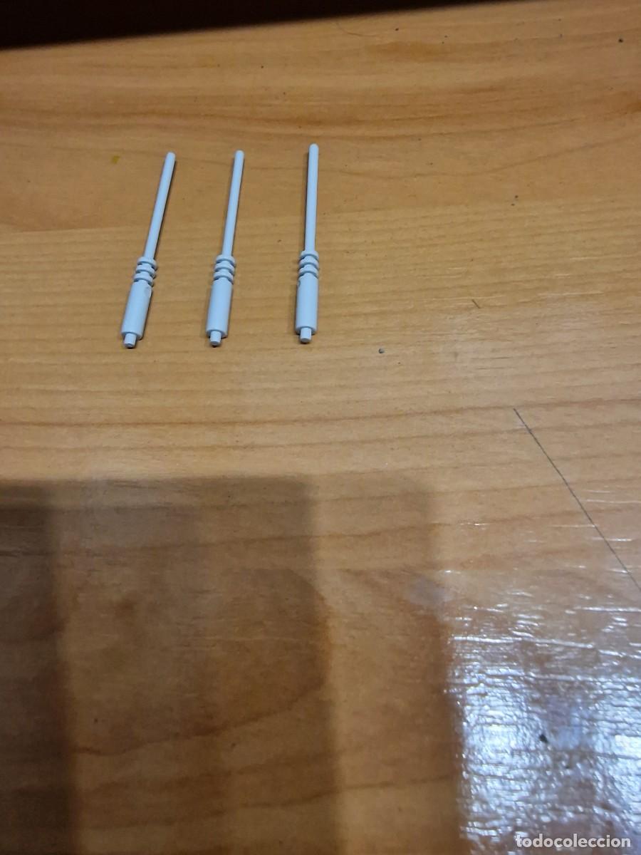 Juegos construcci&oacute;n - Tente: Lote 2856. Tente, tres antenas, color gris