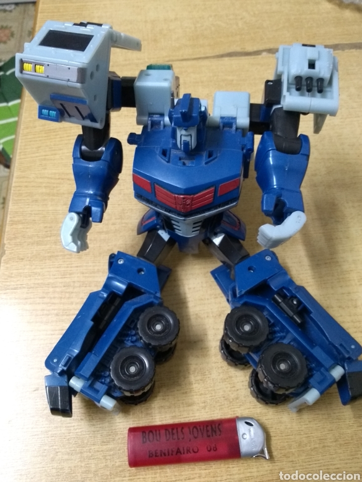 Juegos educativos: **GRAN Y BONITO,---TRANSFORMER CON RUEDAS** - Foto 1
