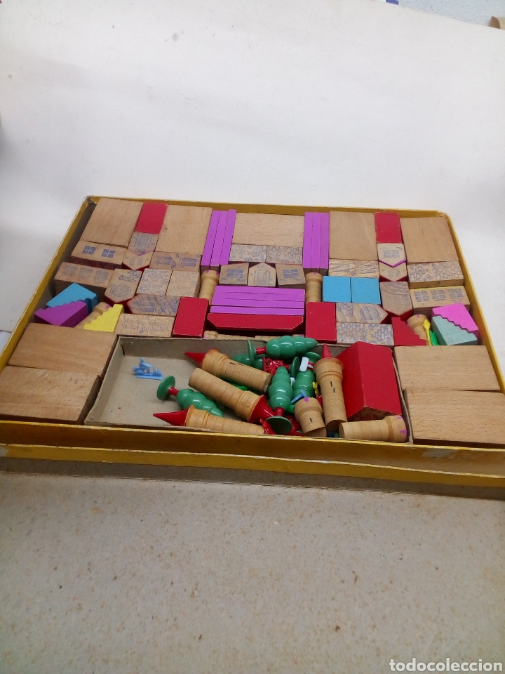 Juegos educativos: Juego de construcci&oacute;n Urbis - Foto 3