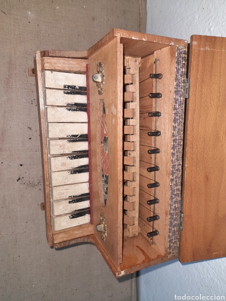Juegos educativos: Antiguo piano de madera de juguete IBI - Foto 2