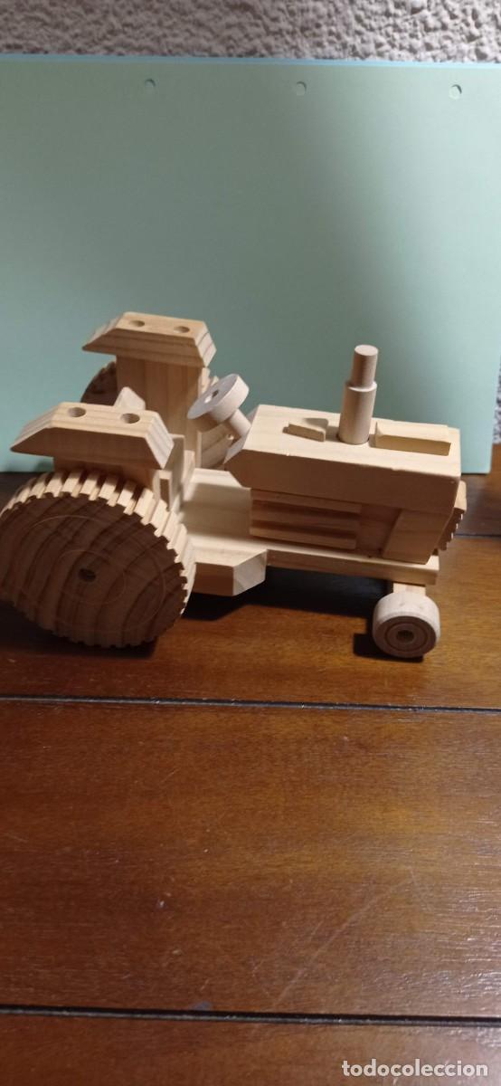Juegos educativos: TRACTOR DE MADERA 13,5 x 20 x 11 - Foto 4