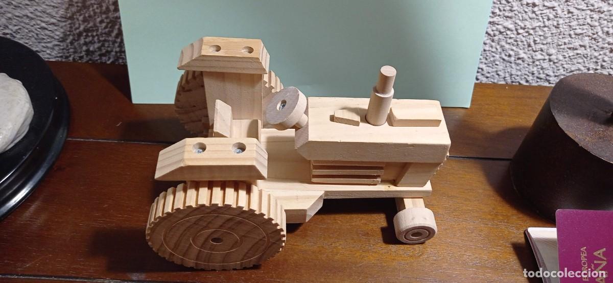 Juegos educativos: TRACTOR DE MADERA 13,5 x 20 x 11 - Foto 6