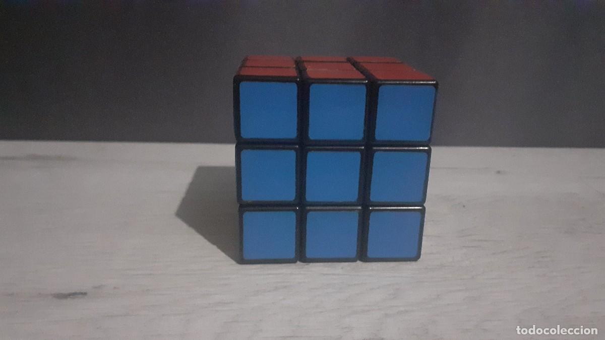 Juegos educativos: Cubo original de la marca Rubiks 3x3 - Foto 5