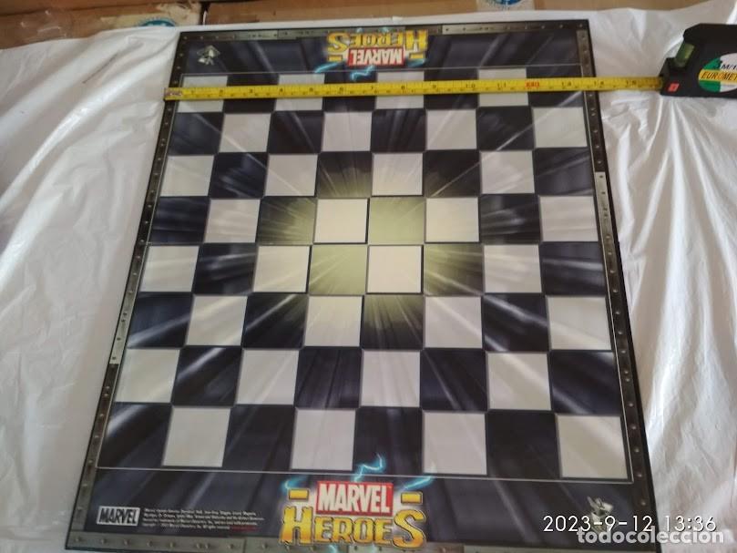 Juegos educativos: TABLERO DE AJEDREZ DE SUPERHEROES LAMINADO - Foto 2