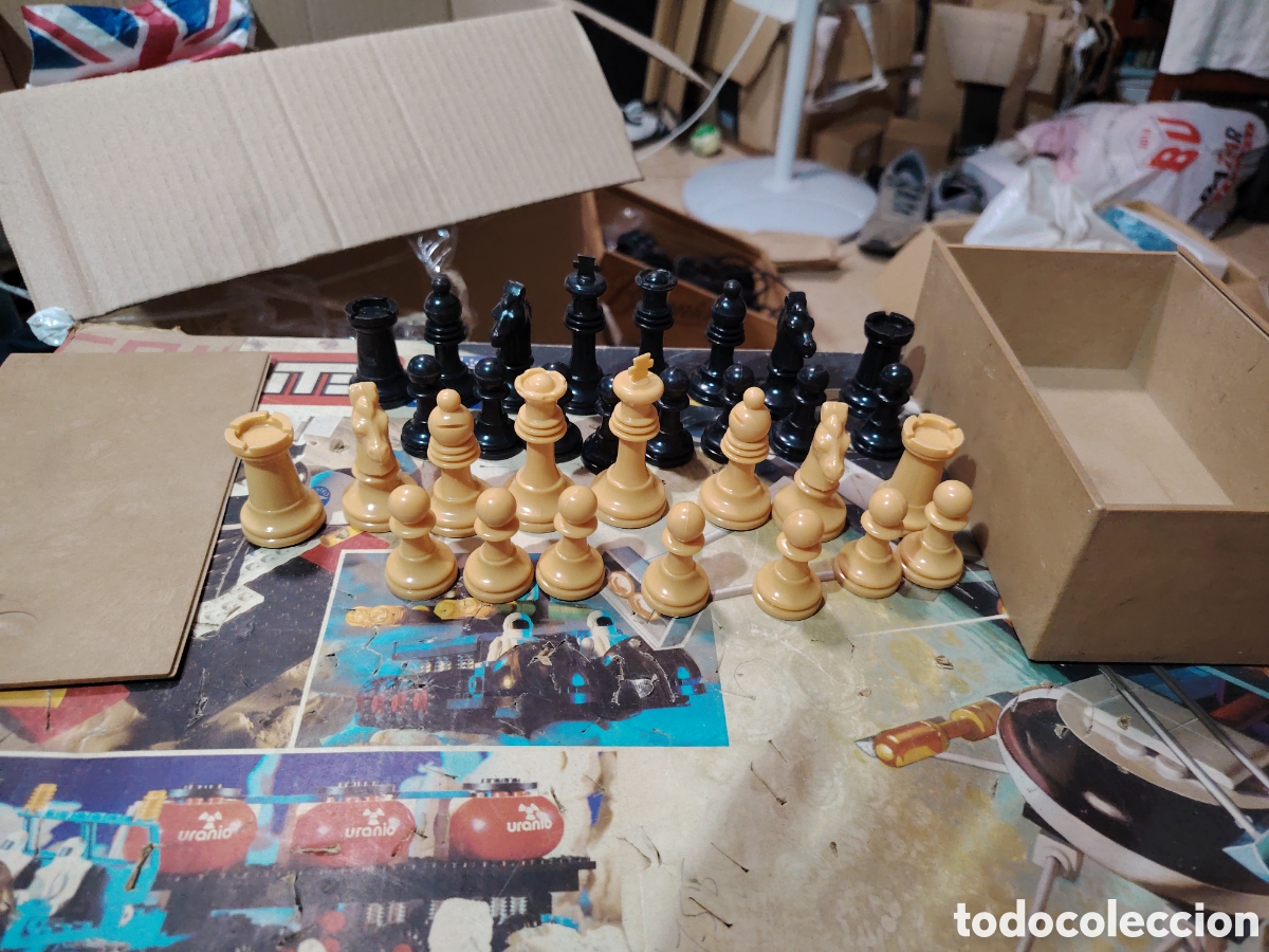 Juegos educativos: Figuras de ajedrez made in spain - Foto 1