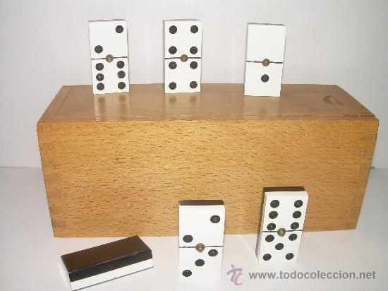 Juegos de mesa: ANTIGUO DOMINO DE CELULOIDE CON CAJA ORIGINAL. - Foto 1