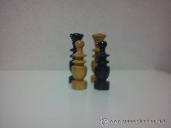 Juegos de mesa: figuras ajedrez - Foto 1
