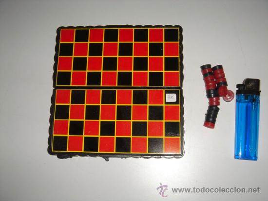 Jeux de table: Juefo de damas de viaje, imantadas blanco y rojo.