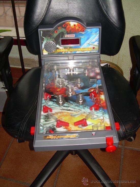 Juegos de mesa: Score Adventure, m&aacute;quina de bolas que funciona a pilas