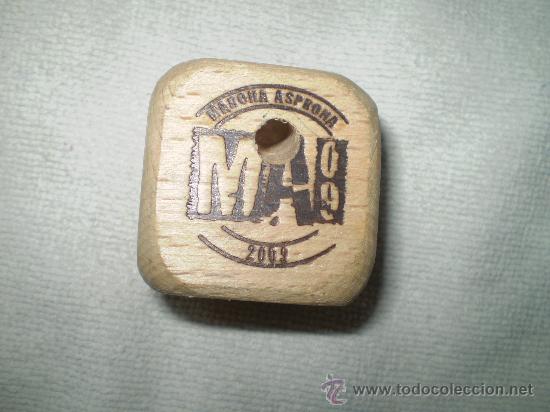 Juegos de mesa: DADO DE MADERA MARCHA ASPRONA 2009 - Foto 1