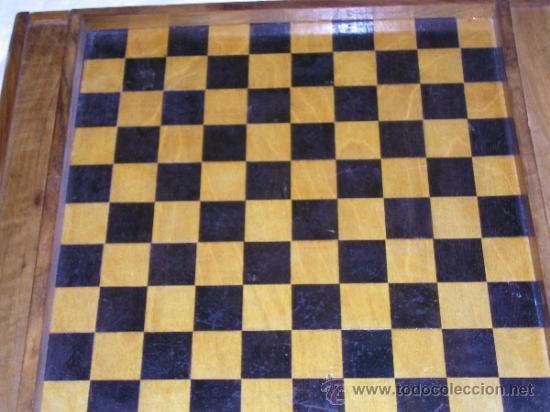 Juegos de mesa: JUEGO DE DAMAS MUY ANTIGUO - Foto 2