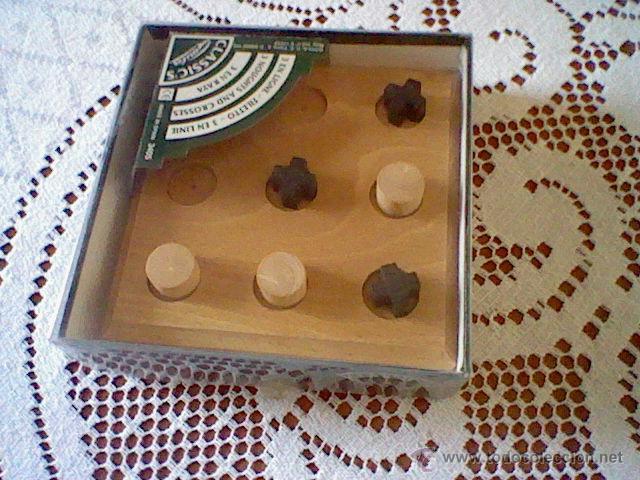 Jogos de mesa: MINI JUEGO DE MADERA GOULA - 3 EN RAYA ( MAS 5 EUROS GASTOS ENVIO) 23X23X1,5 CM APROX - NUEVO