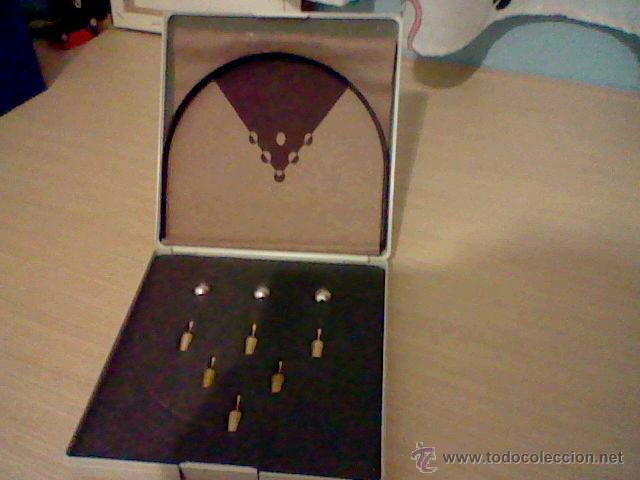 Juegos de mesa: mini juego de bolos de mesa - los bolos y las bolas son de metal (mas 5 euros gastos envio)