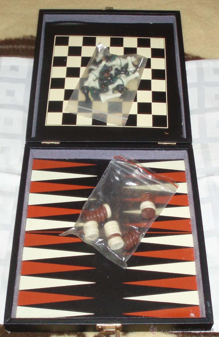Juegos de mesa: caja con los juegos de las damas y backgamon completo - Foto 1