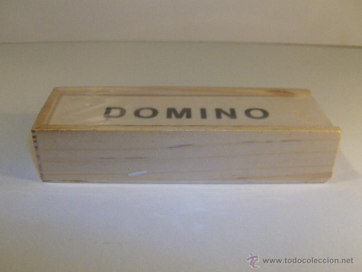 Juegos de mesa: DOMINO DE MADERA. NUEVO. PRECINTADO - Foto 2