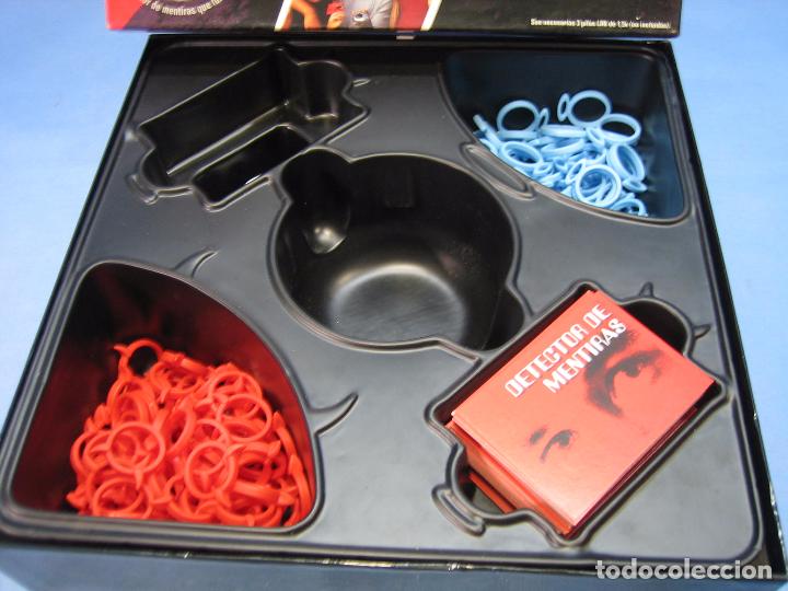 Juegos de mesa: juego de mesa detector de mentiras de Parker 2001 - Foto 5