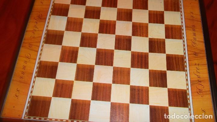 Juegos de mesa: Juego de ajedrez y damas magn&eacute;tico. - Foto 1